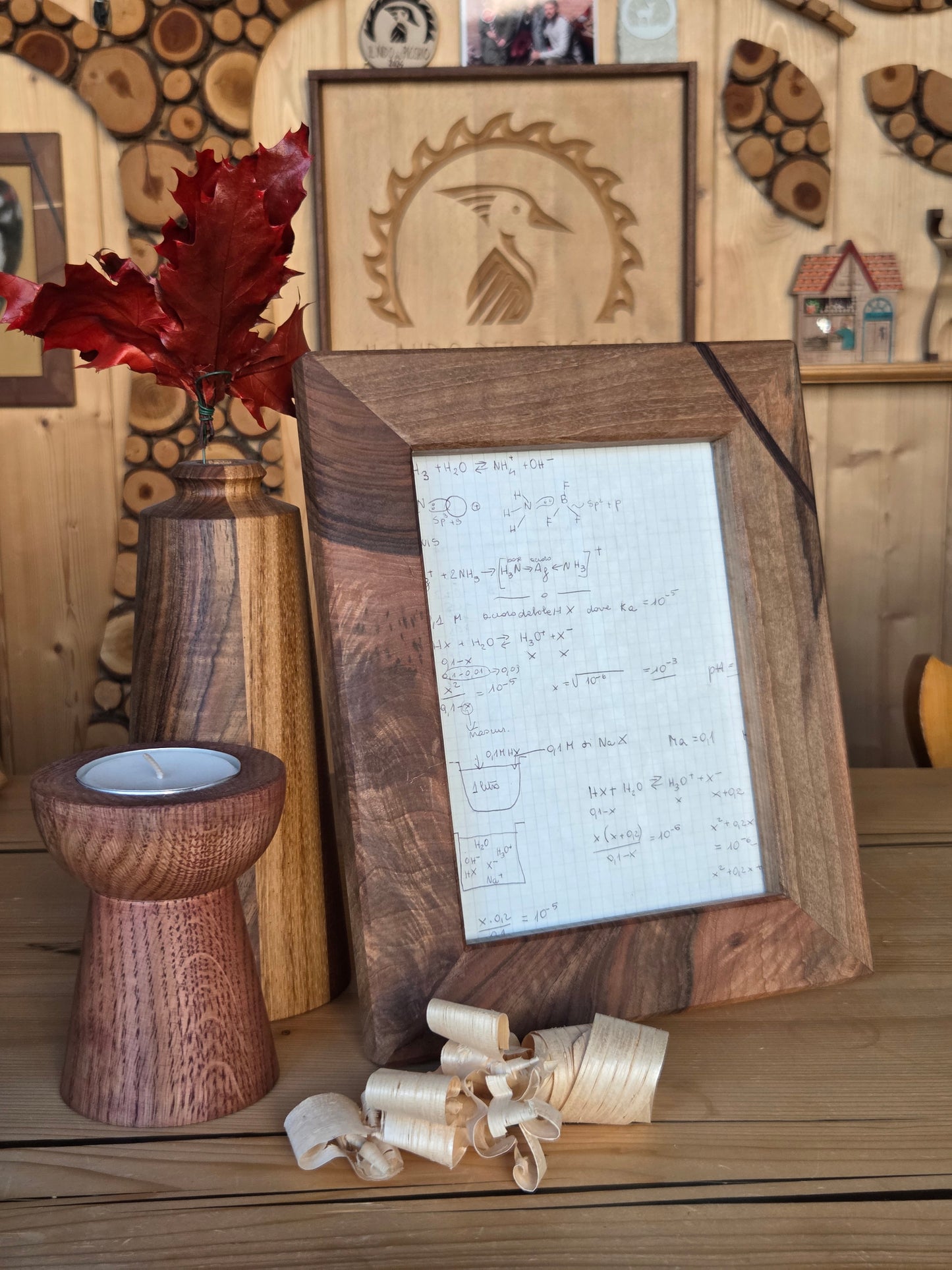 Cornice portafoto in noce