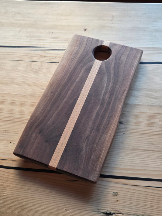 Tagliere in noce canaletto