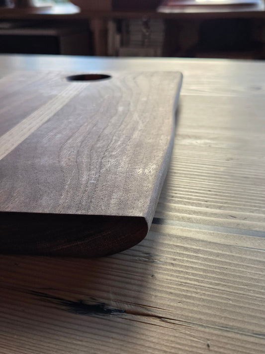 Tagliere in noce canaletto