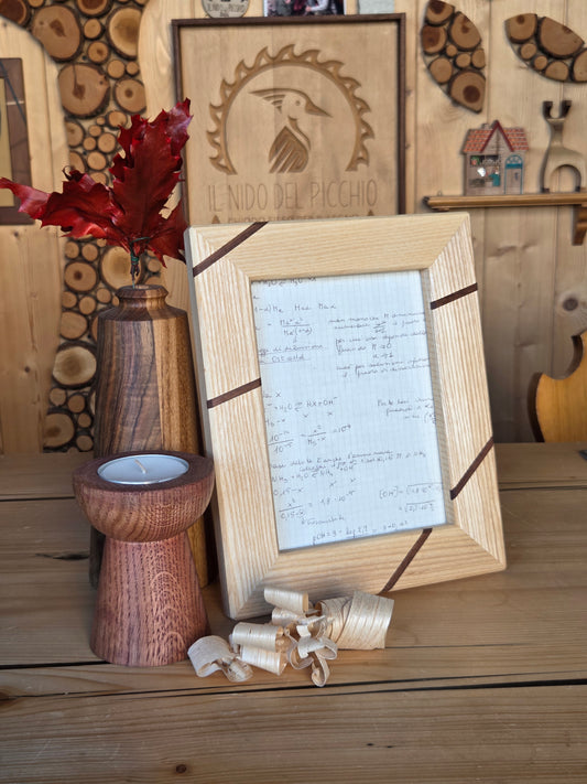 Cornice portafoto in frassino con inserti