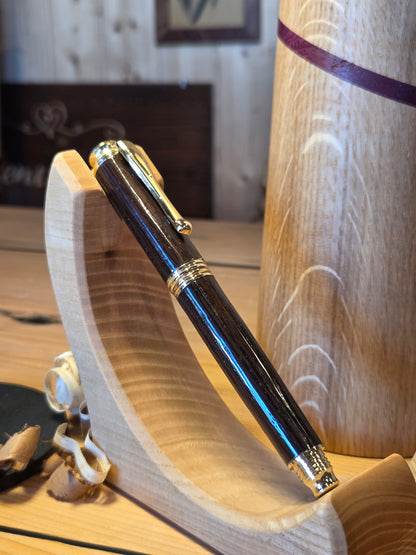 Aston Martin in wenge