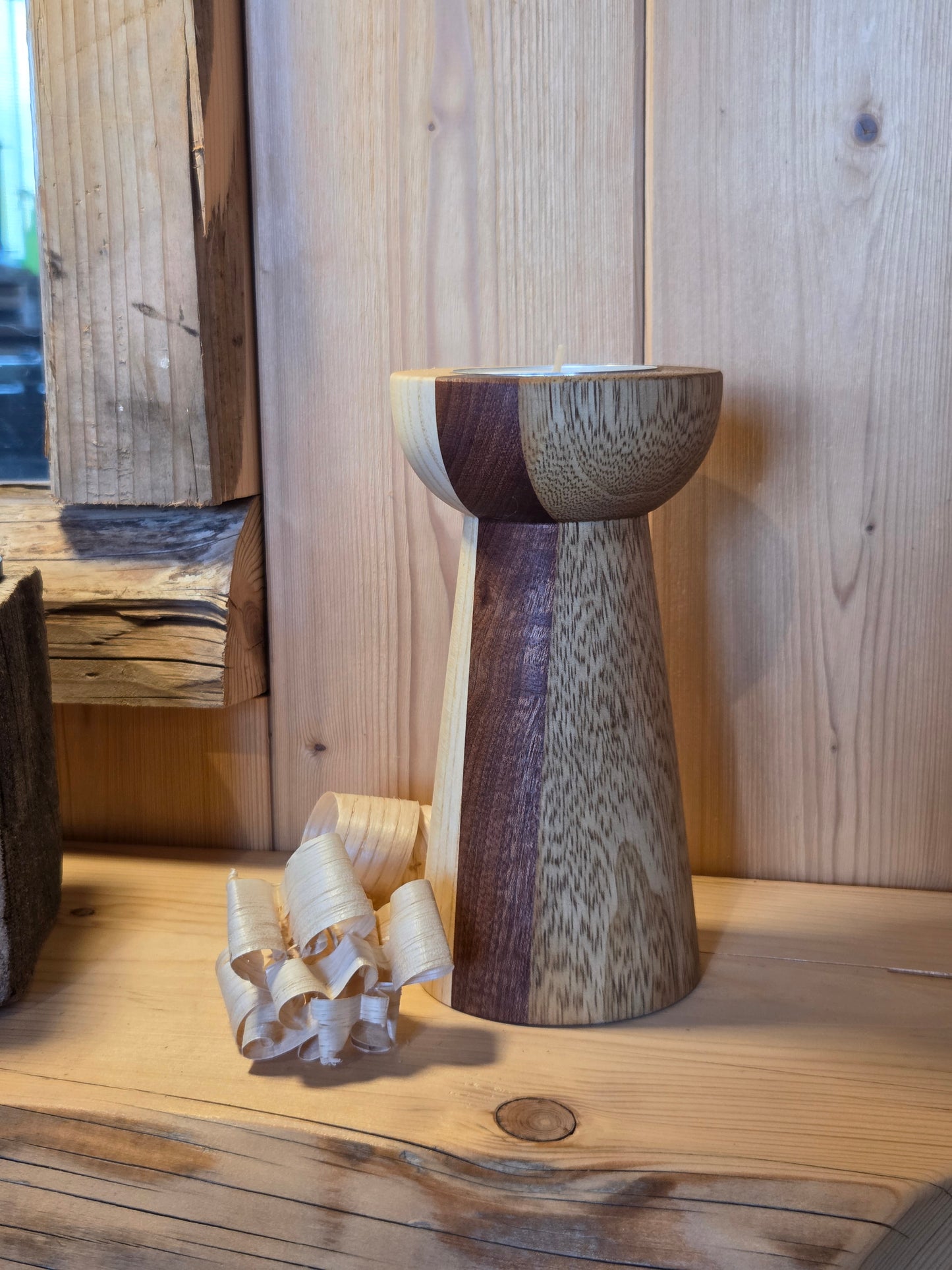 Portacandela in iroko, mogano e frassino