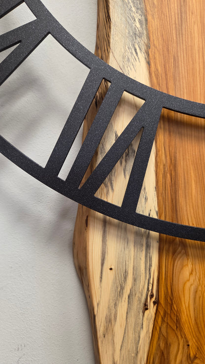 Grande orologio da parete in legno di tasso