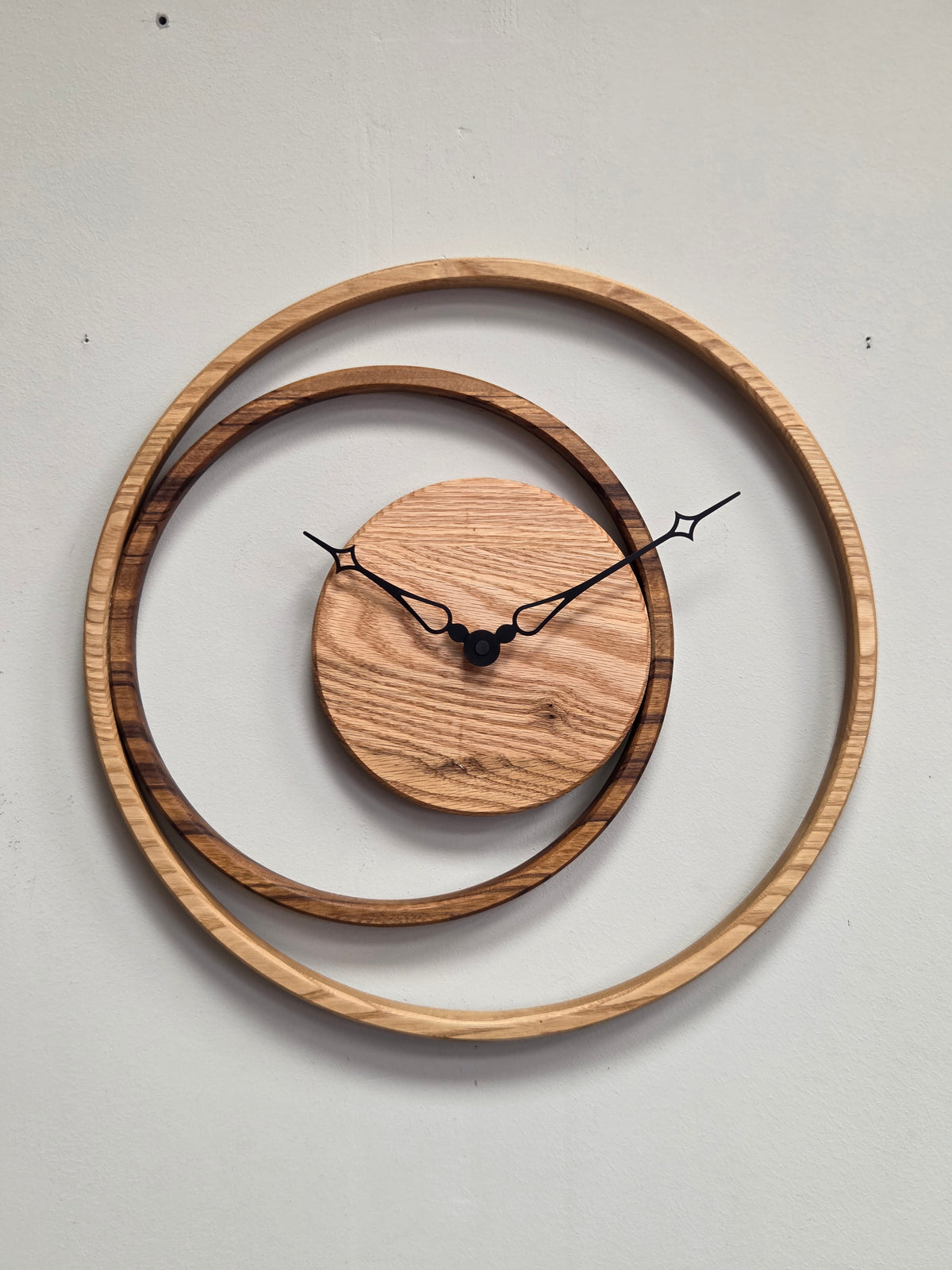 Collezione EXCENTRICA - Orologi da parete eccentrici