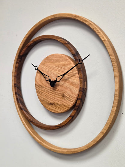 Collezione EXCENTRICA - Orologi da parete eccentrici