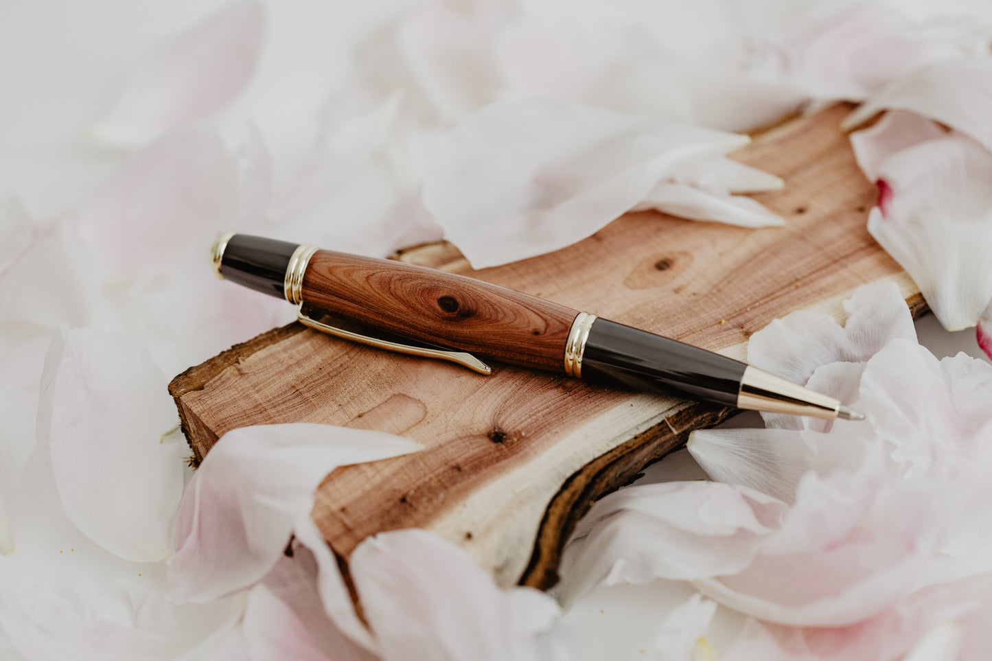 Gatby Roller in legno di rosa banksiae