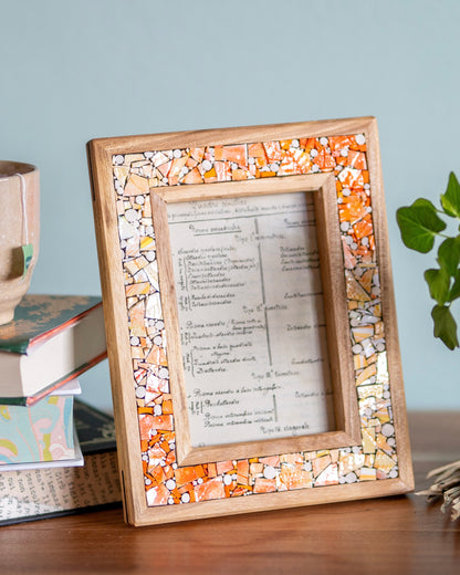 Cornice portafoto in legno e mosaico