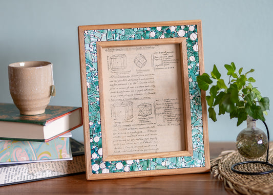 Cornice portafoto in legno e mosaico