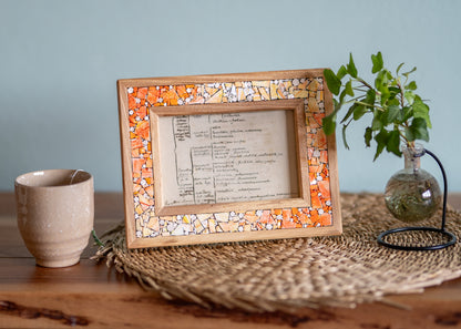 Cornice portafoto in legno e mosaico