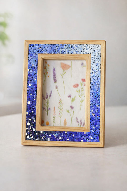 Cornice portafoto in legno e mosaico